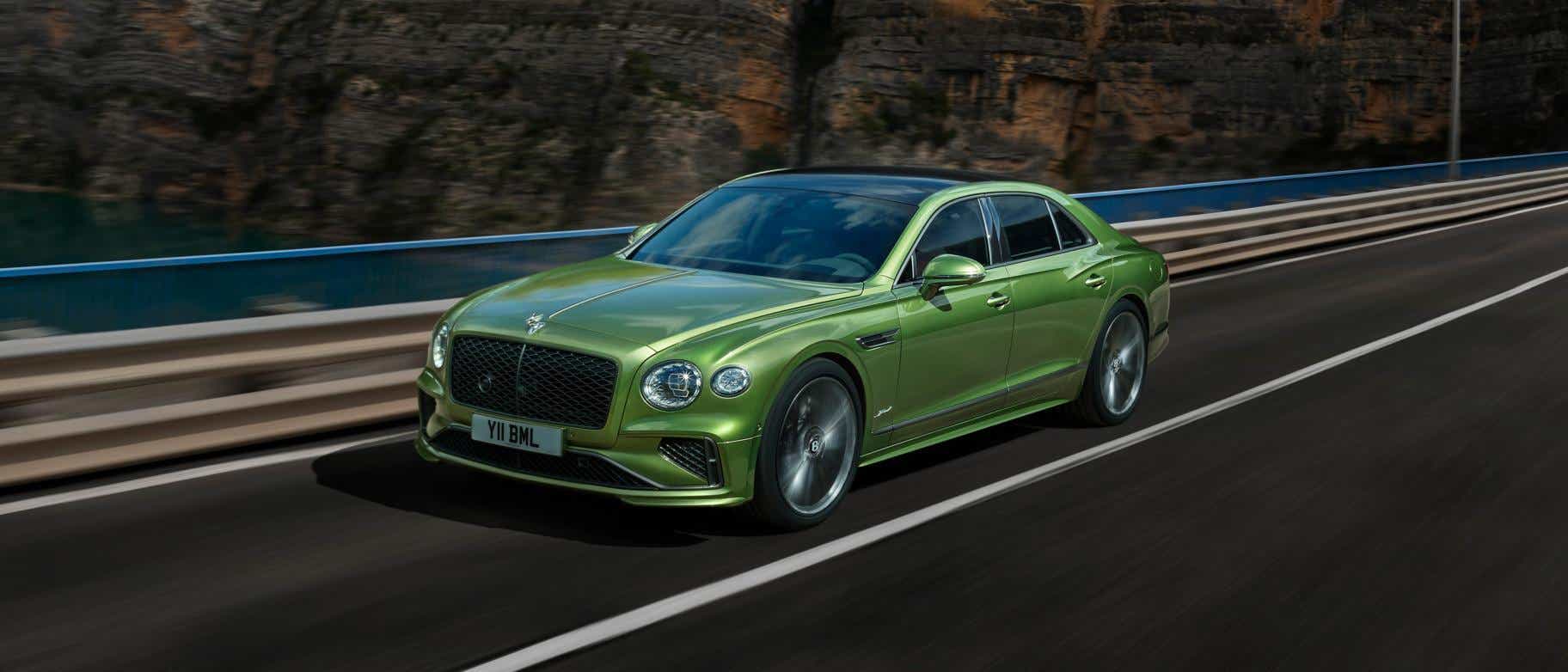 Front three-quarter view of a Bentley New Flying Spur