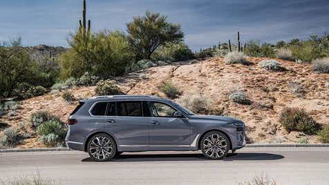side view of a BMW X7