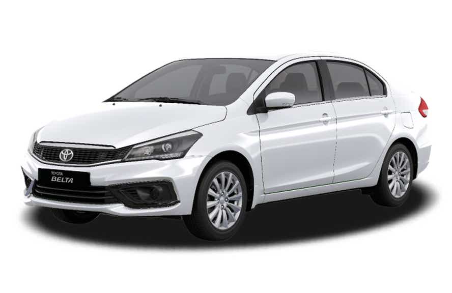 front three-quarter of a Polar White Toyota Belta