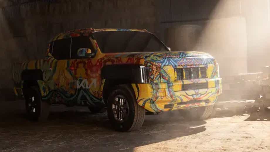 Front three-quarter view of a Kia Tasman