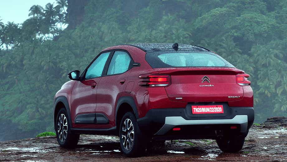 Rear three-quarter of a Citroen Basalt