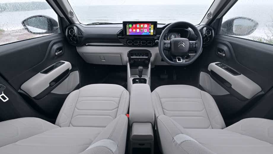 interior dashboard and front seats of a Citroen Basalt