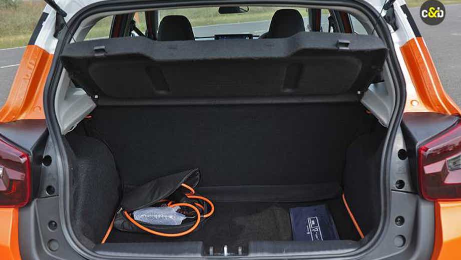 Boot space of a Citroen eC3
