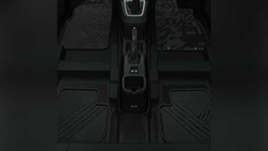 central console and gear lever area of a Citroen C3