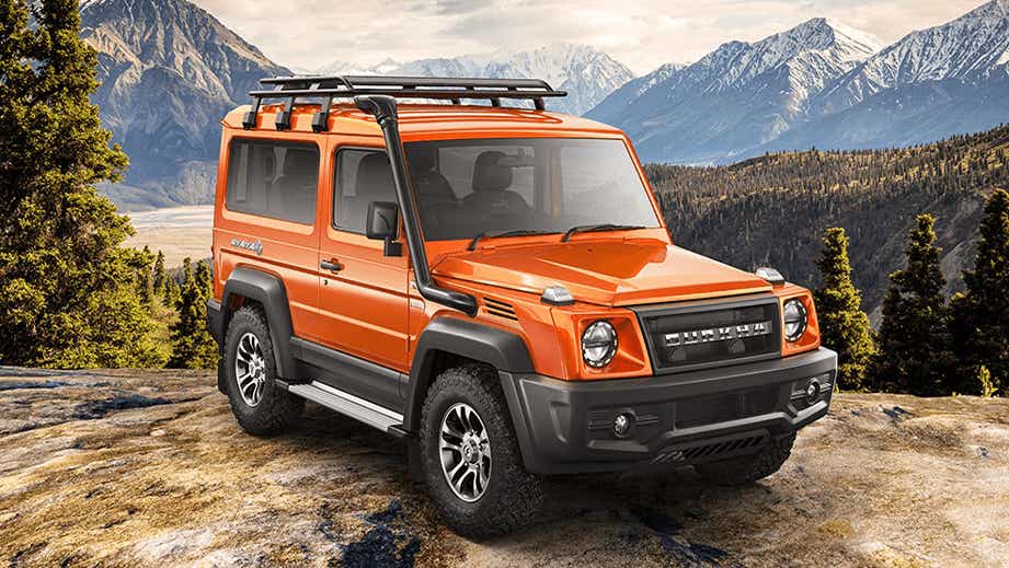 front three-quarter view of a Orange Force Gurkha