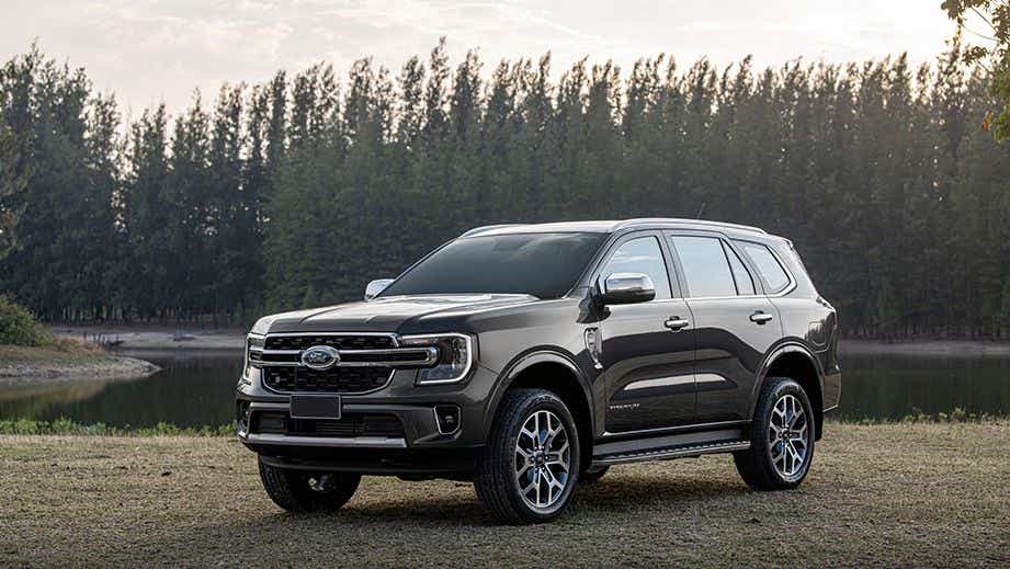 front three-quarter view of a Equinox Bronze Ford Everest