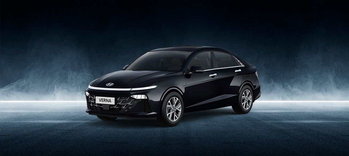 front three-quarter view of a Hyundai Verna