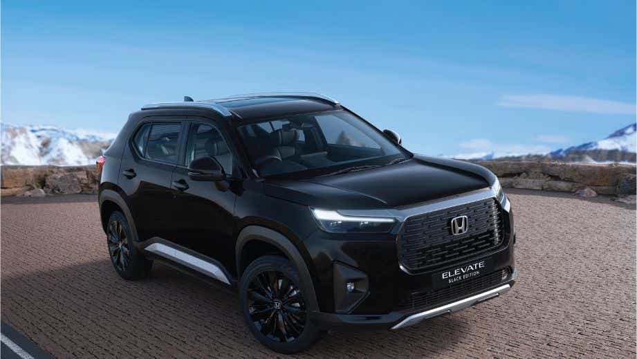 Front three-quarter view of a Honda Elevate