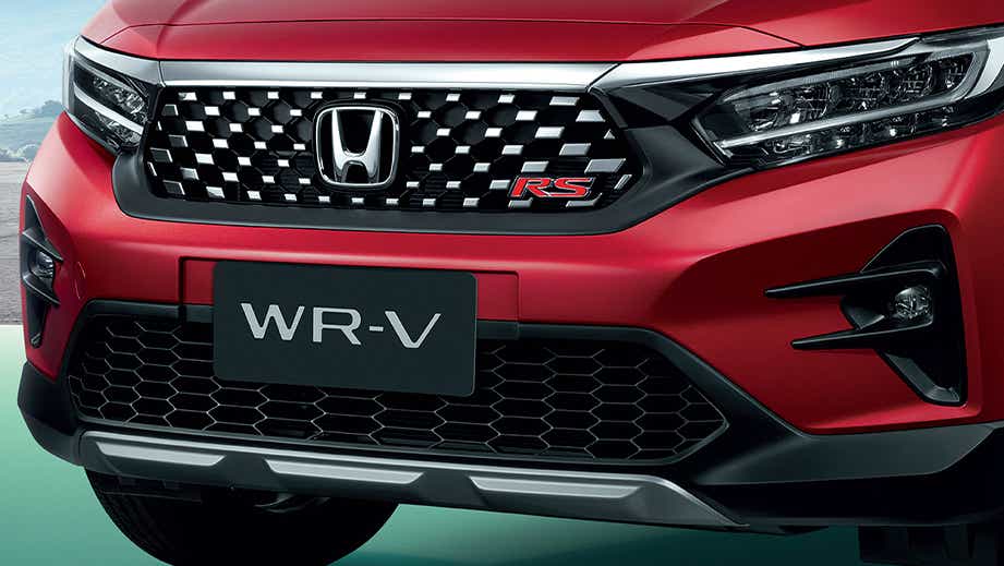 Front grille and headlights of a Ignite Red Metallic Honda WR-V RS