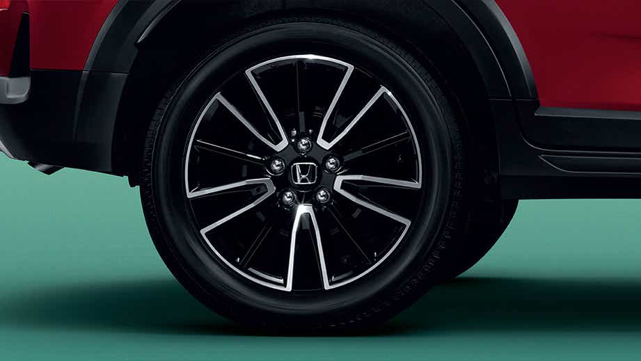 rear wheel close-up of a Honda WR-V