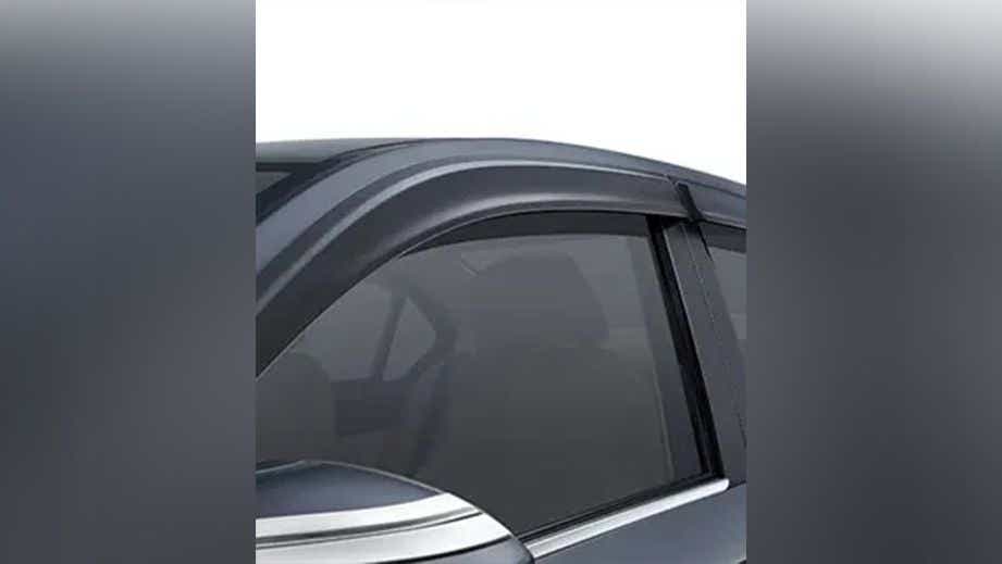 Side window and roofline view of a Honda Amaze 2022-2023