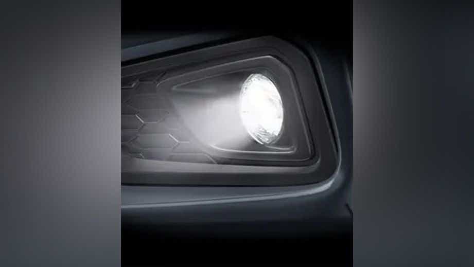 headlight close-up of a Honda Amaze 2022-2023