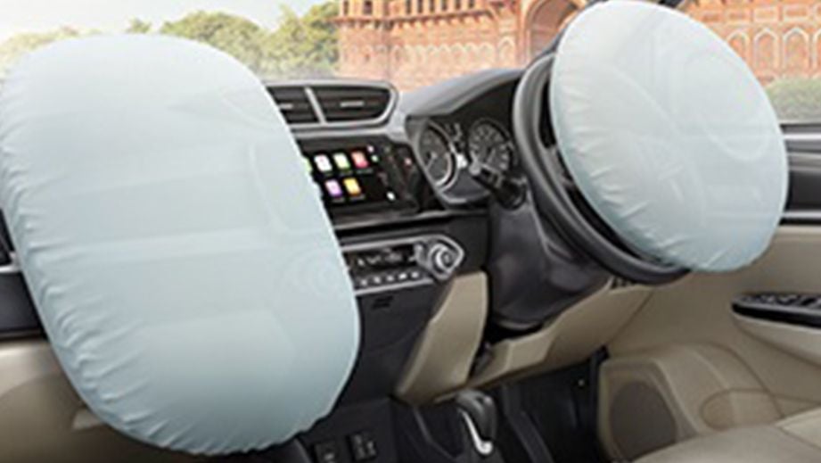 deployed airbags and dashboard of a Honda Amaze 2022-2023