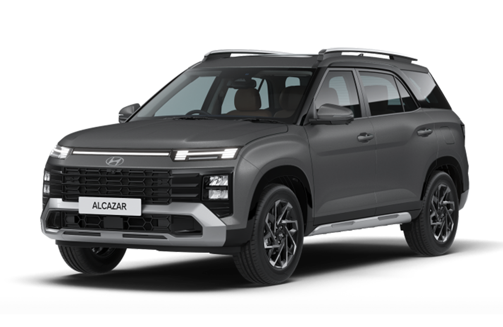 front three-quarter view of a Titan Grey Hyundai Alcazar