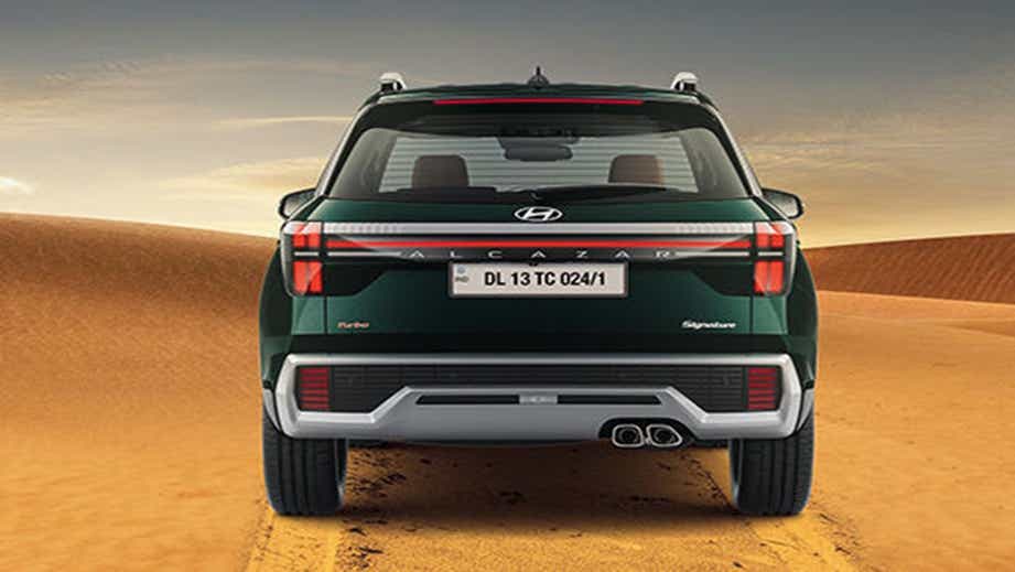 rear view of a Hyundai Alcazar