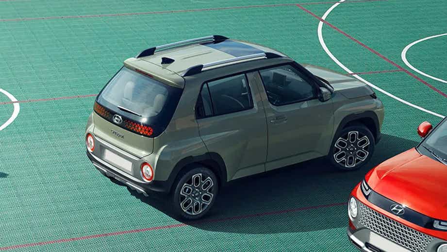 rear three-quarter view of a Hyundai Casper