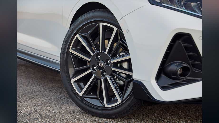 Front wheel and fender view of a Hyundai i20 N Line