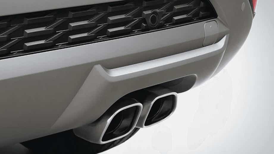 close-up of rear bumper and exhaust of a Hyundai Alcazar 2021-2023