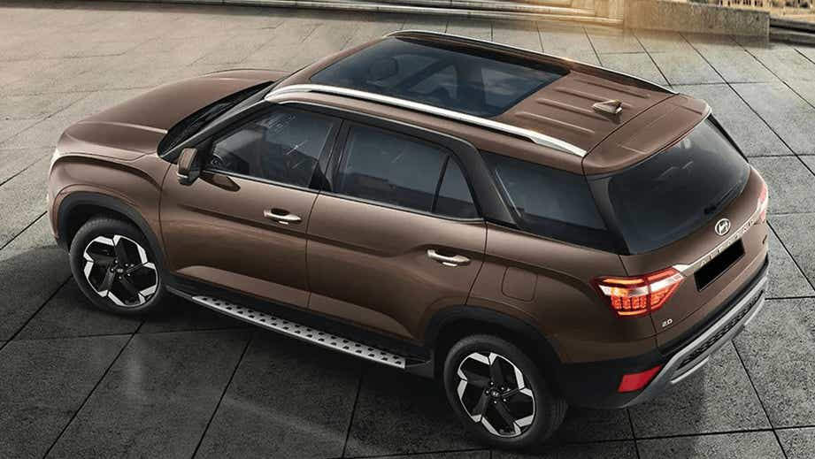 rear three-quarter of a Hyundai Alcazar 2021-2023