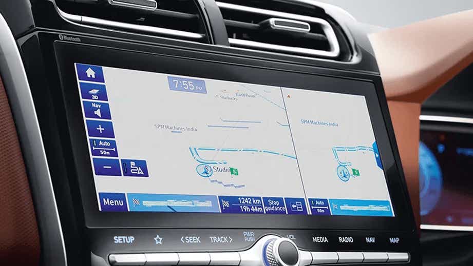 infotainment touchscreen of a Hyundai Alcazar 2021-2023