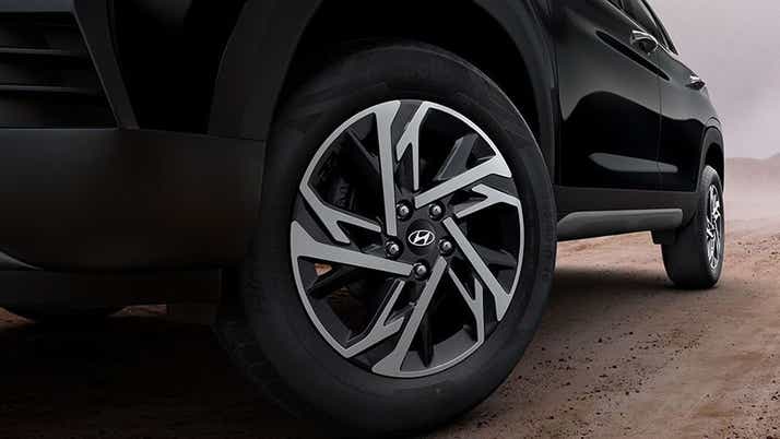 Close-up of wheel and front quarter of a Hyundai Creta