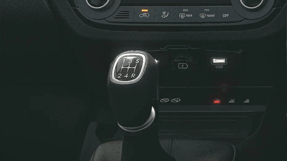 Gear lever and central console of a Hyundai Exter