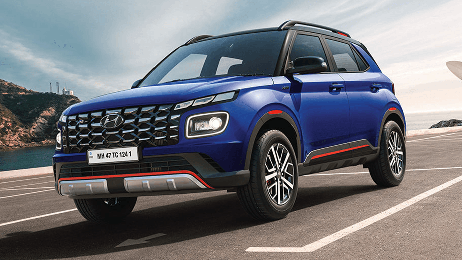 front three-quarter of a Thunnder Blue with Abyss Black Hyundai Venue N Line