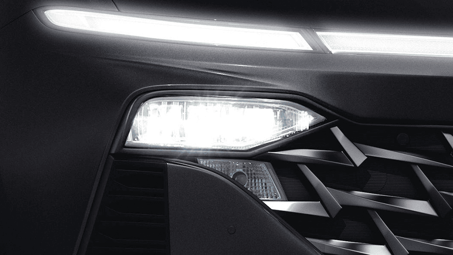 headlight close-up of a Hyundai Verna