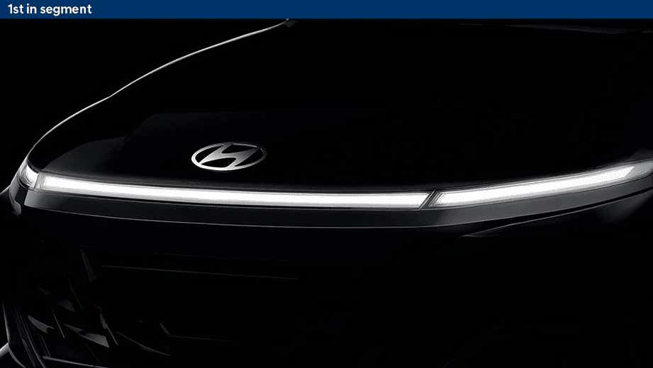 front LED light bar and hood of a Hyundai Verna