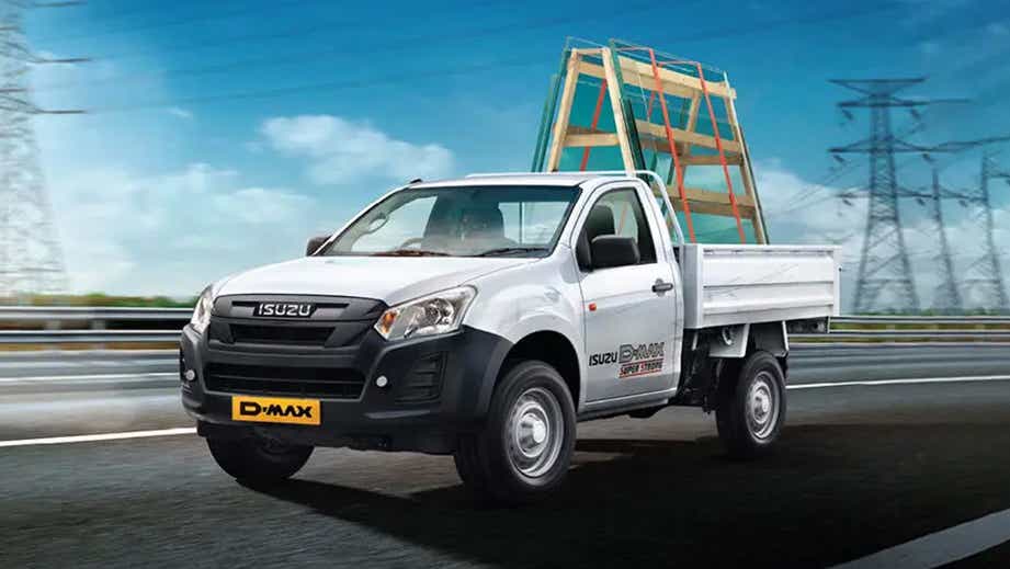 front three-quarter view of an Isuzu D-Max