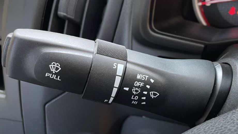 Wiper control stalk of a Isuzu D-Max