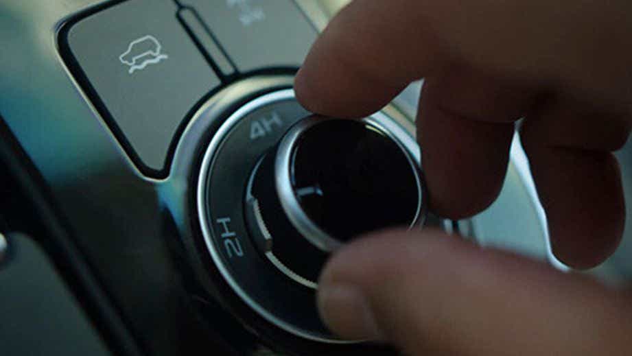 Drive mode selector dial close-up of an Isuzu MU-X