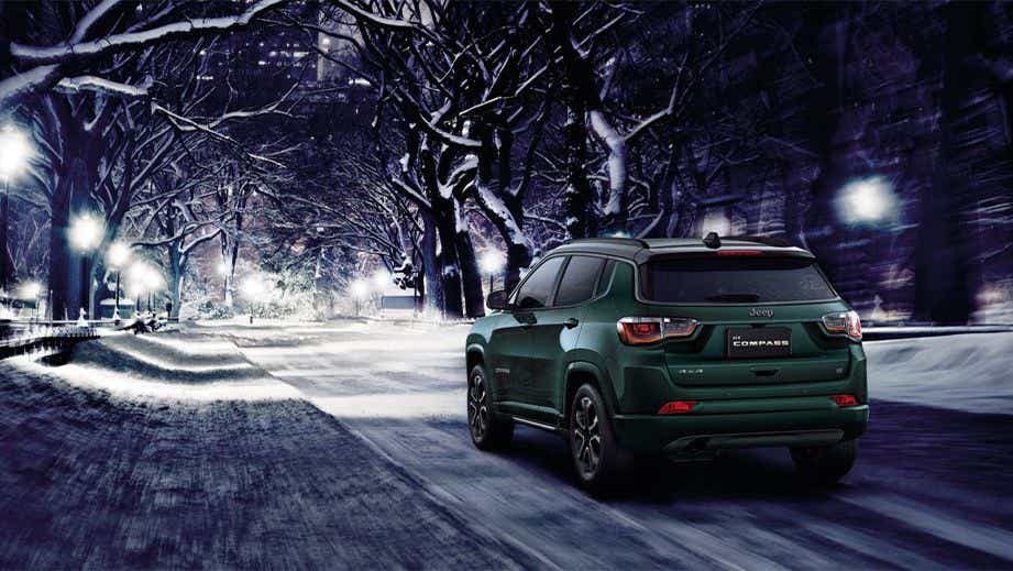 rear three-quarter of a Jeep Compass