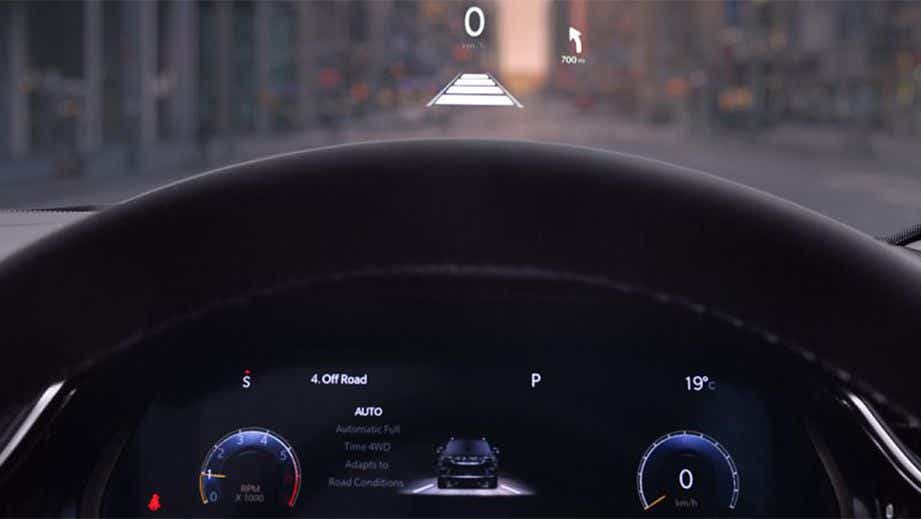 digital dashboard and HUD of a Jeep Grand Cherokee