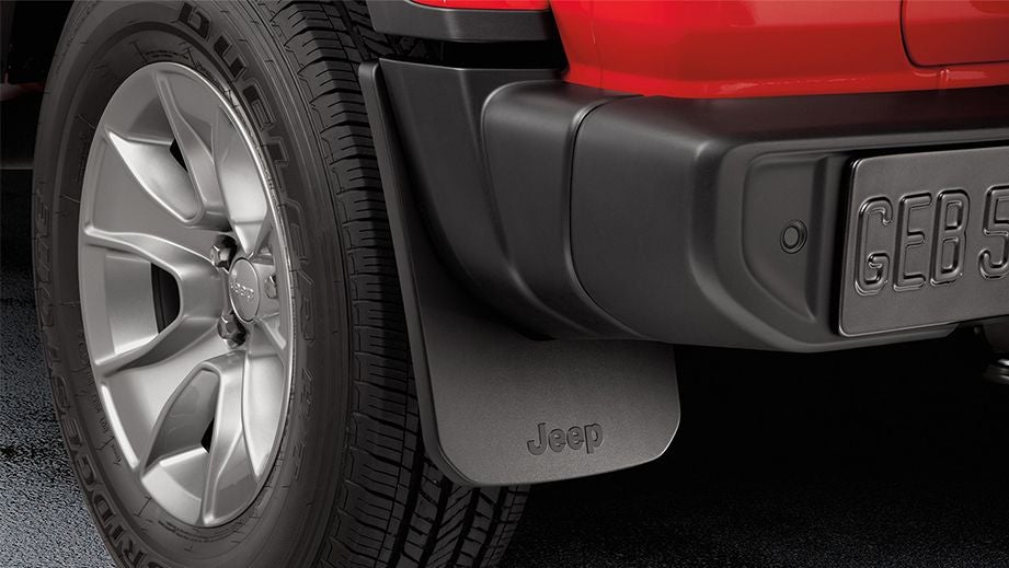 rear tire and bumper close-up of a Jeep Wrangler 2021-2023