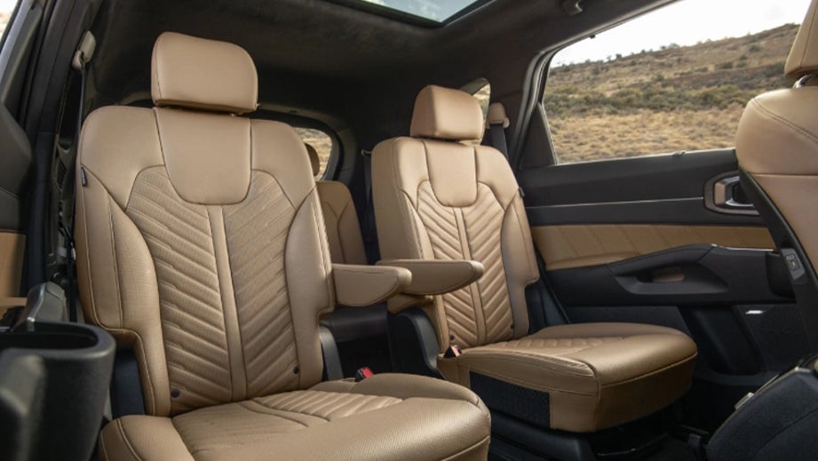 Kia SorentoInterior image