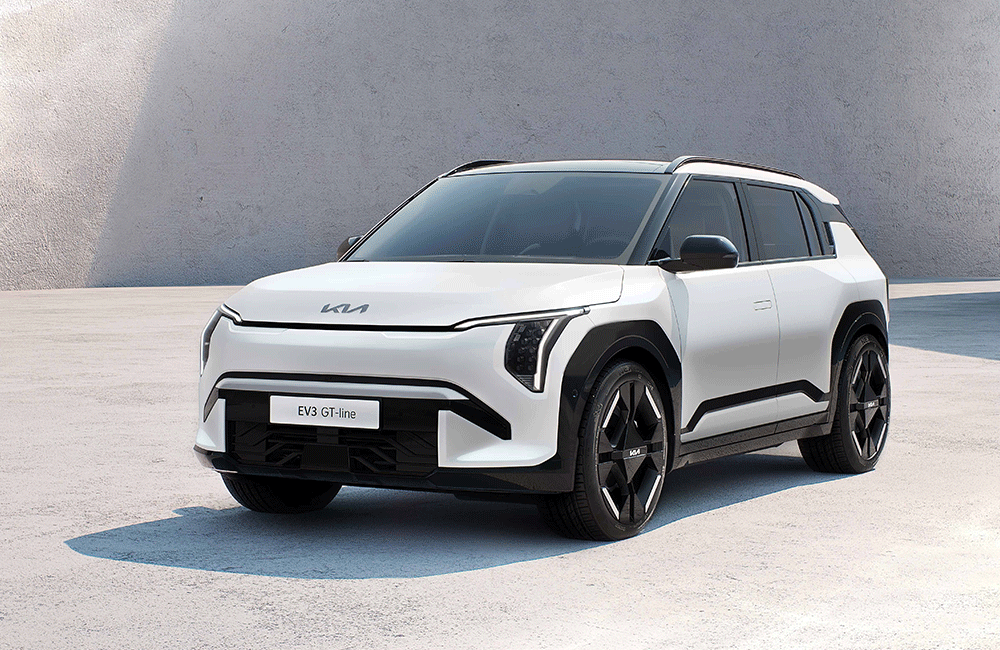 front three-quarter view of a Glacier White Pearl Kia EV3