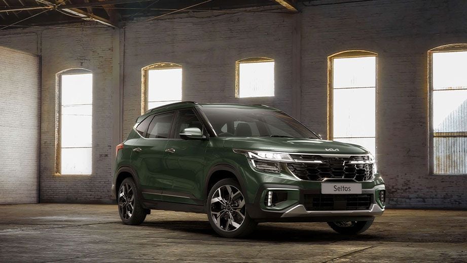 front three-quarter view of a Kia Seltos