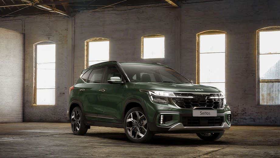 front three-quarter view of a Kia Seltos