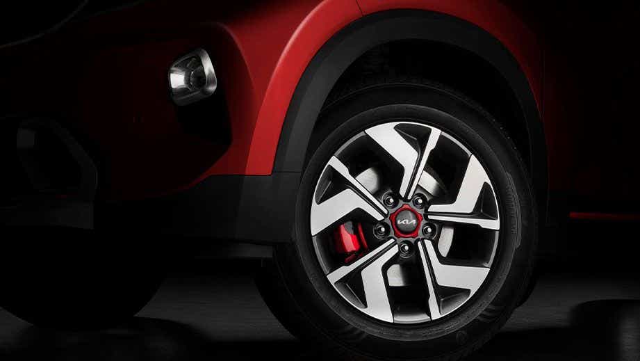 front wheel and fender of a Kia Sonet 2020-2023
