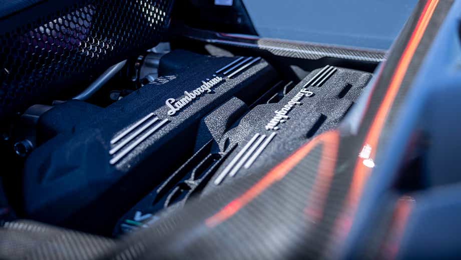 Engine close-up of a Lamborghini Revuelto