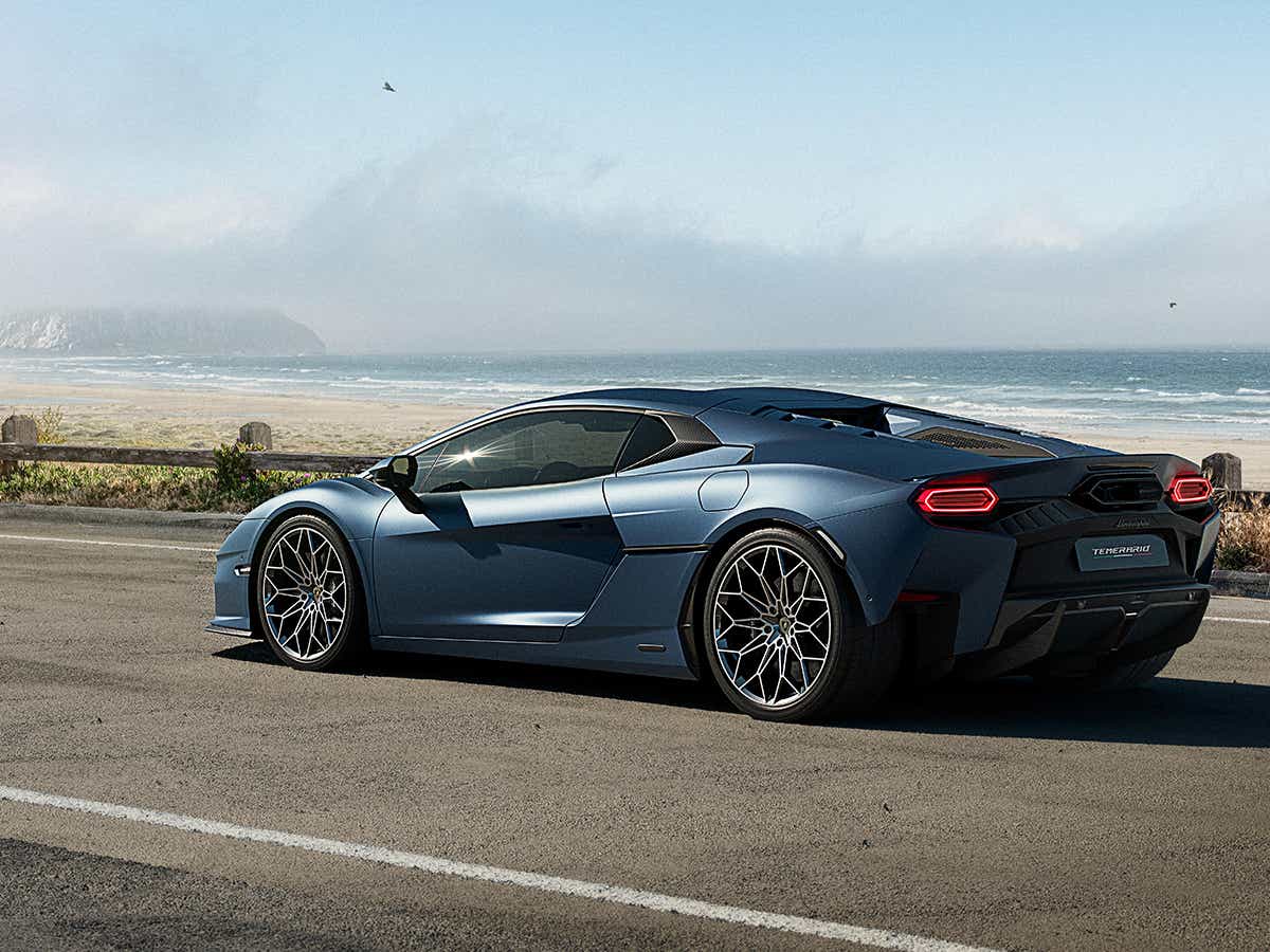 rear three-quarter view of a Blu Eleos Lamborghini Temerario