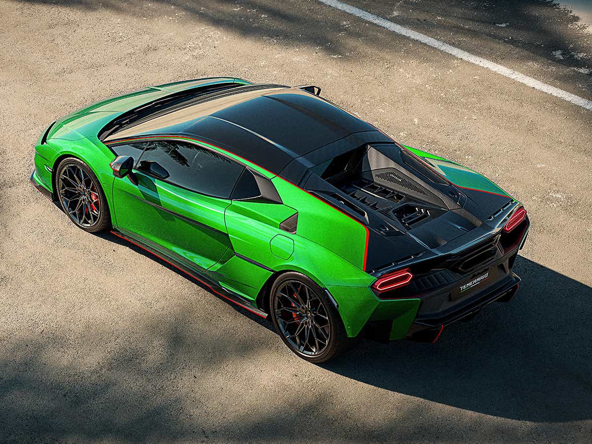rear three-quarter view of a Verde Mantis Lamborghini Temerario