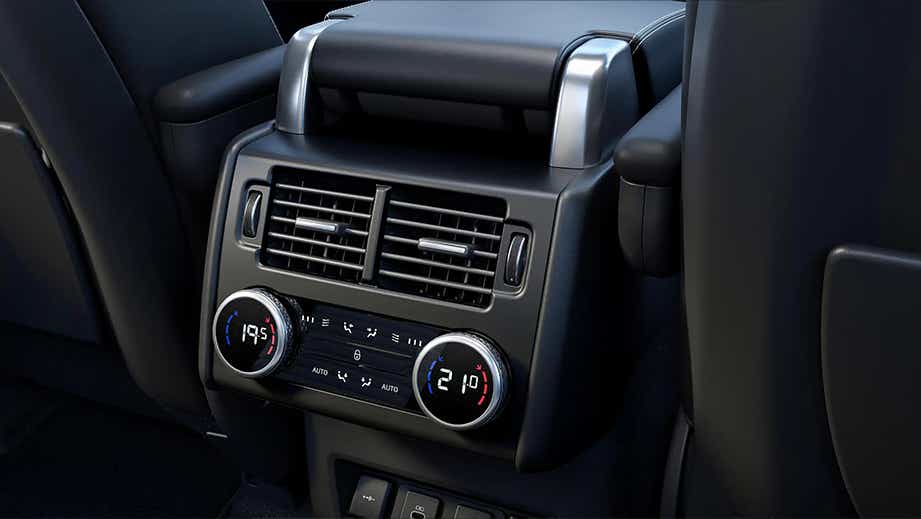 Rear climate control panel of a Land Rover Discovery