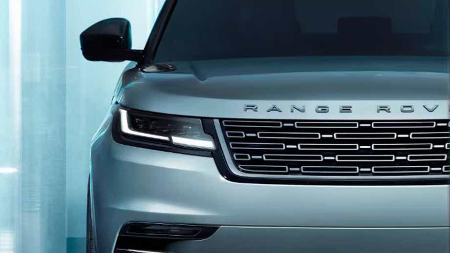 front view of a Land Rover Range Rover Velar