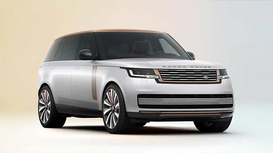 front three-quarter view of a Land Rover Range Rover