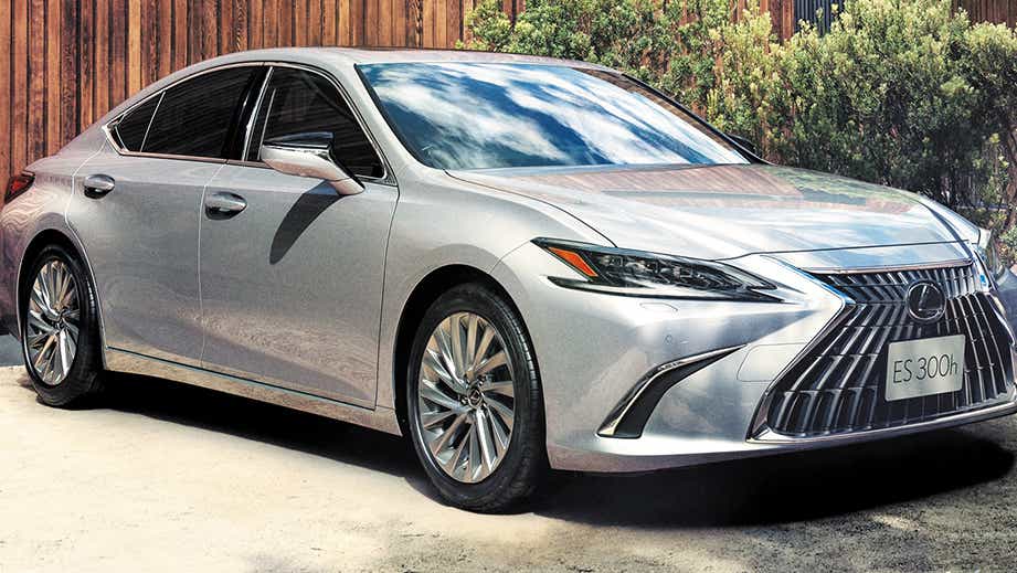 front three-quarter view of a Lexus ES in