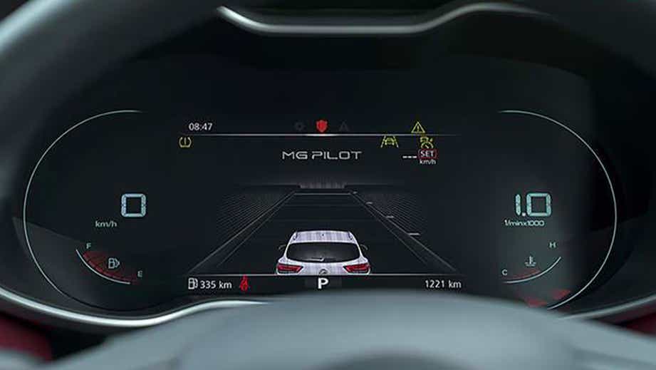Digital instrument cluster of an MG Astor displaying MG Pilot system