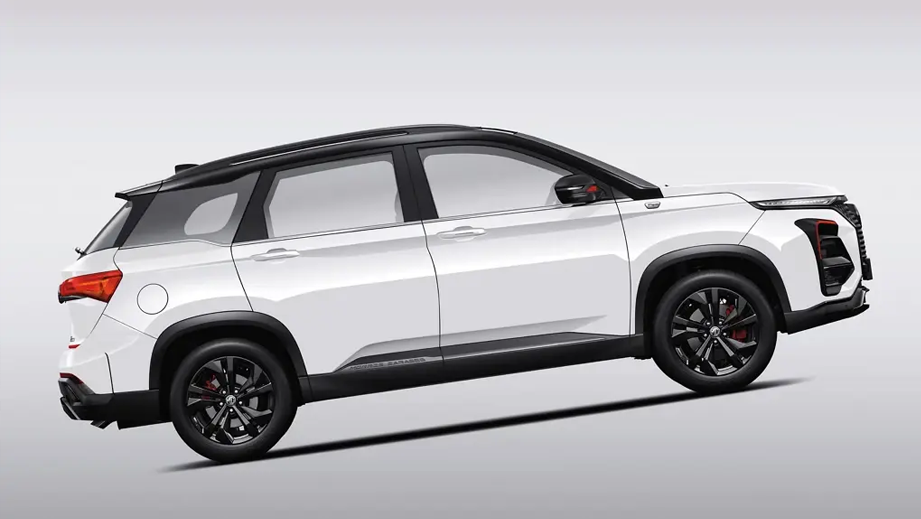 MG Hector Snowstorm Side View