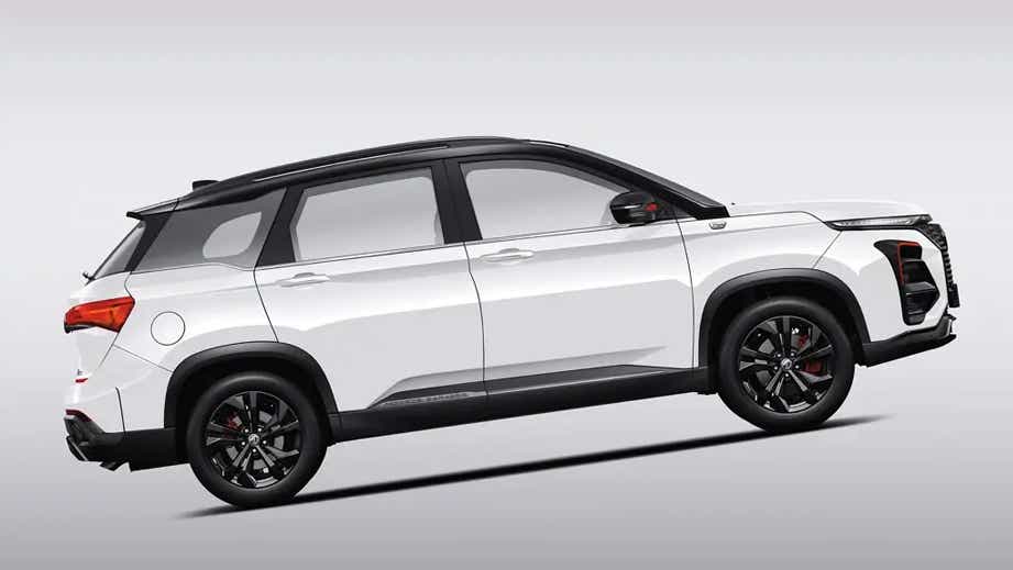 side view of a MG Hector